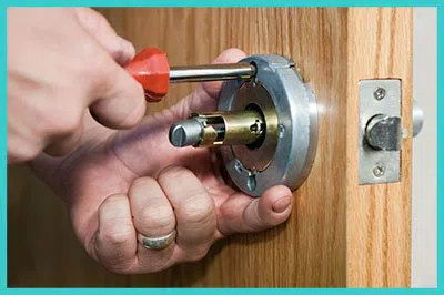 Advanced Locksmith Service Manassas, VA 703-445-3465 - 10-residential-lockouts